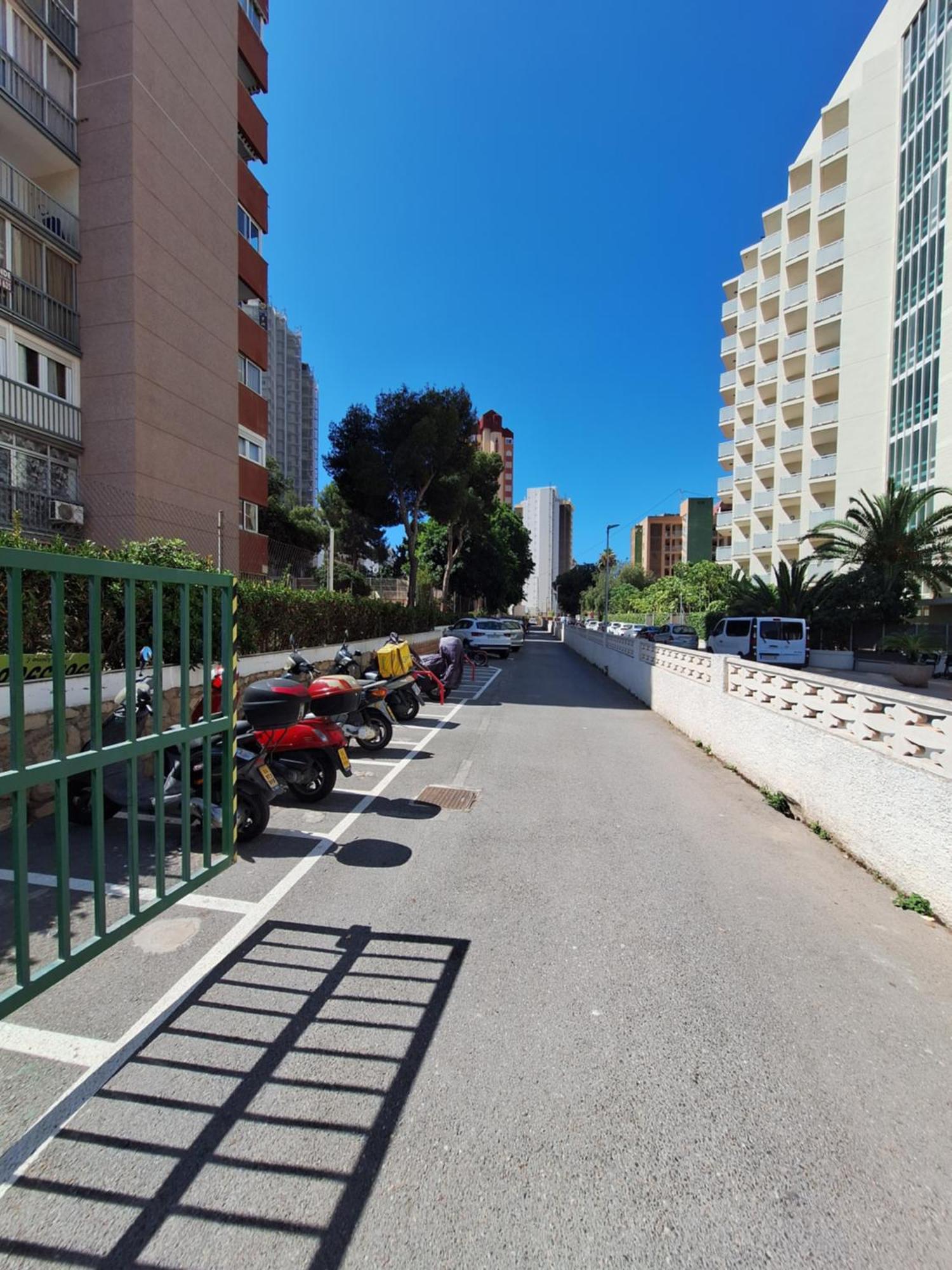 Beautiful 2 Bedrooms Aparatament Benidorm Bagian luar foto