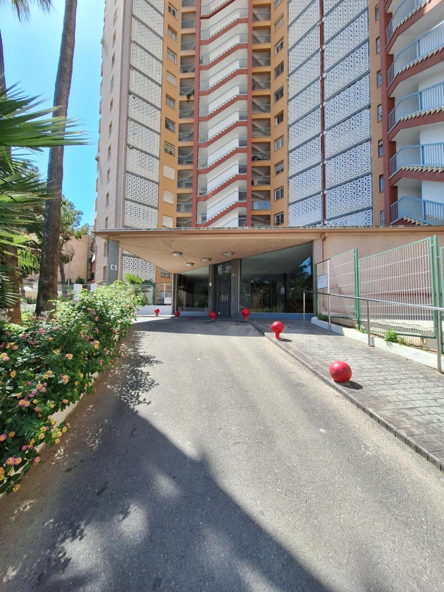 Beautiful 2 Bedrooms Aparatament Benidorm Bagian luar foto
