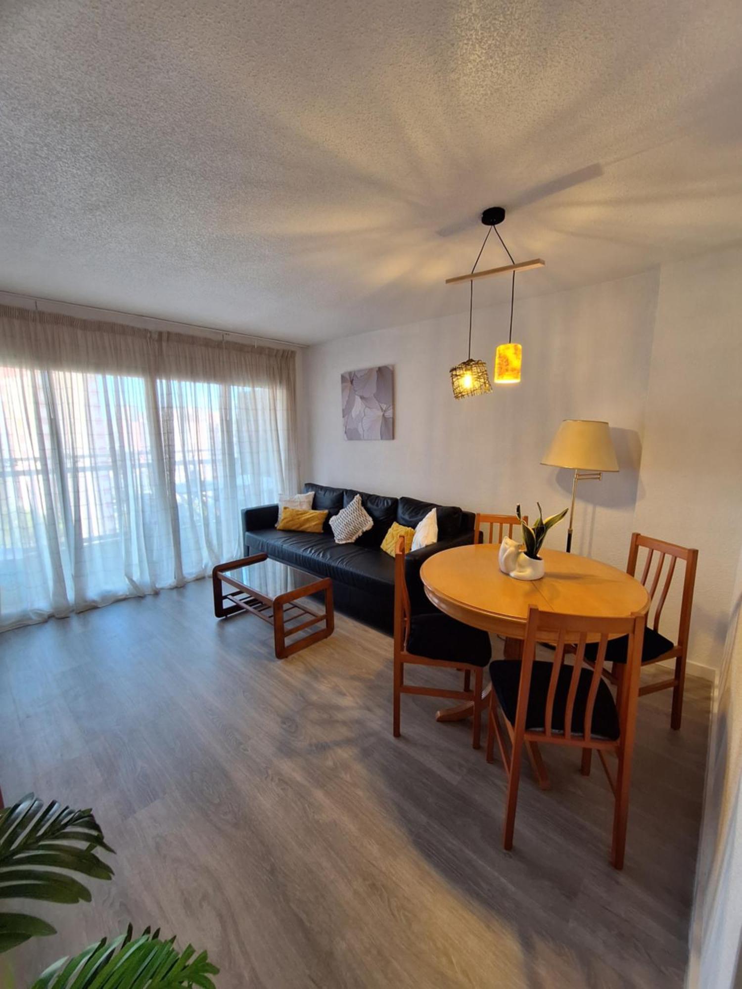 Beautiful 2 Bedrooms Aparatament Benidorm Bagian luar foto