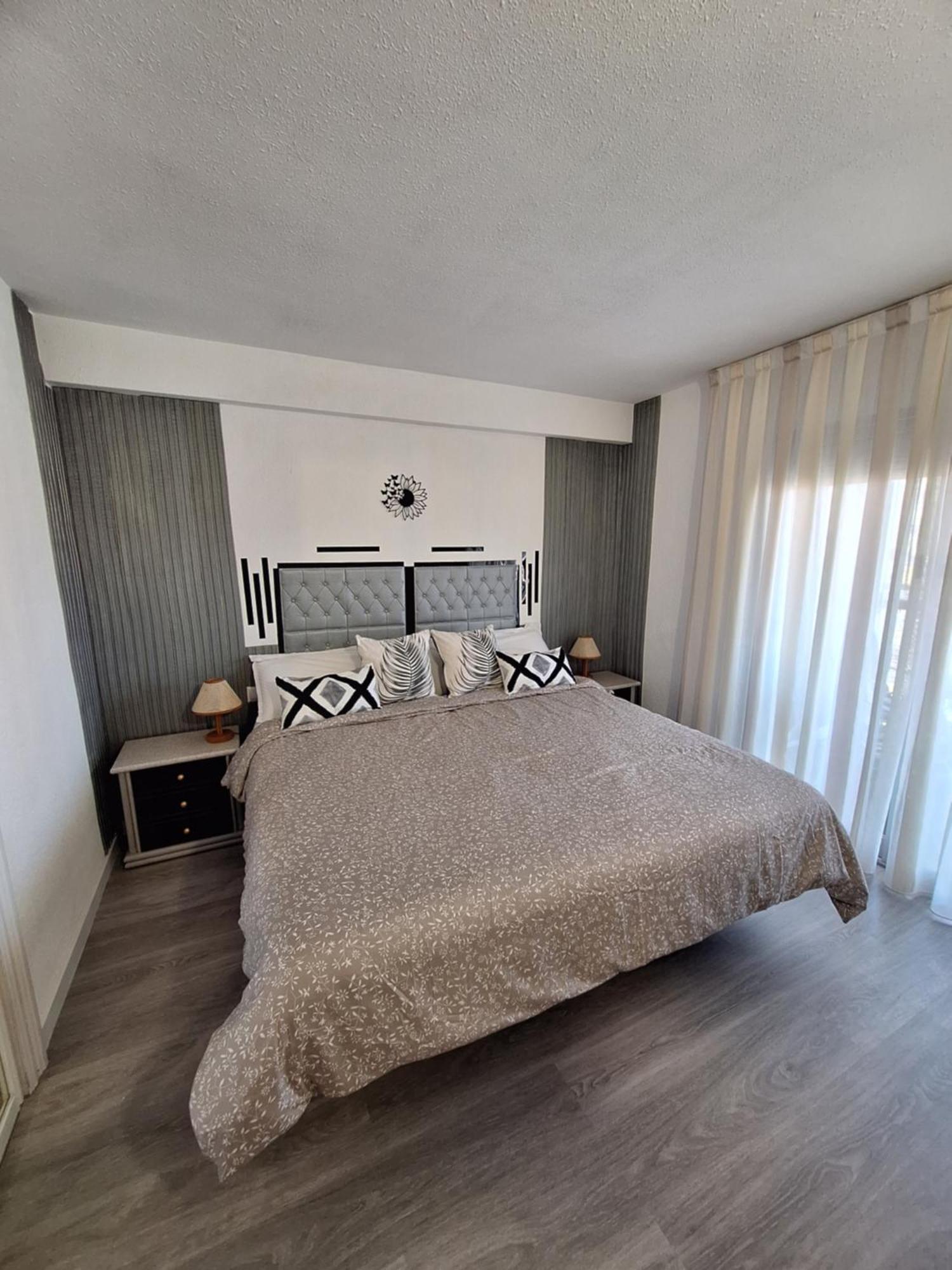 Beautiful 2 Bedrooms Aparatament Benidorm Bagian luar foto