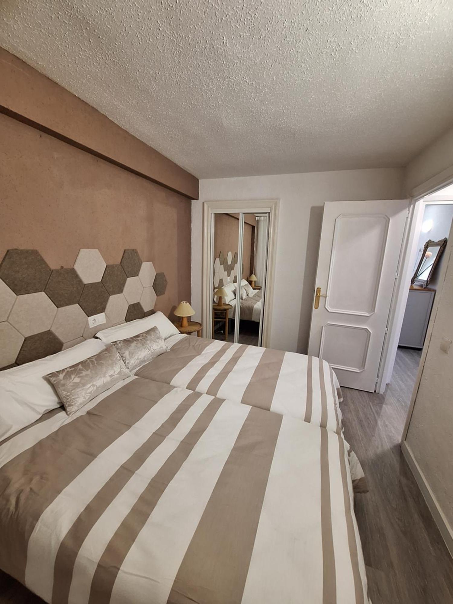 Beautiful 2 Bedrooms Aparatament Benidorm Bagian luar foto