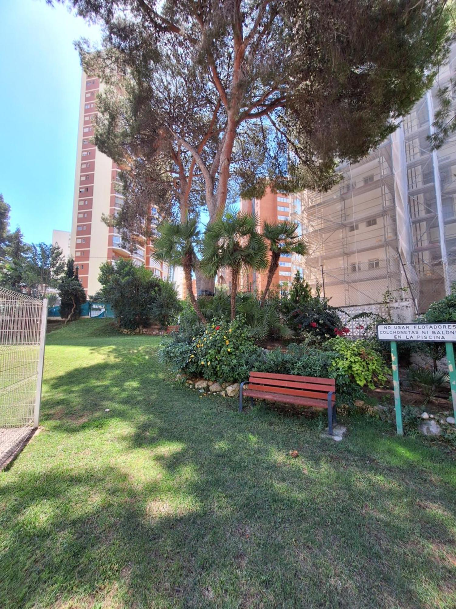 Beautiful 2 Bedrooms Aparatament Benidorm Bagian luar foto